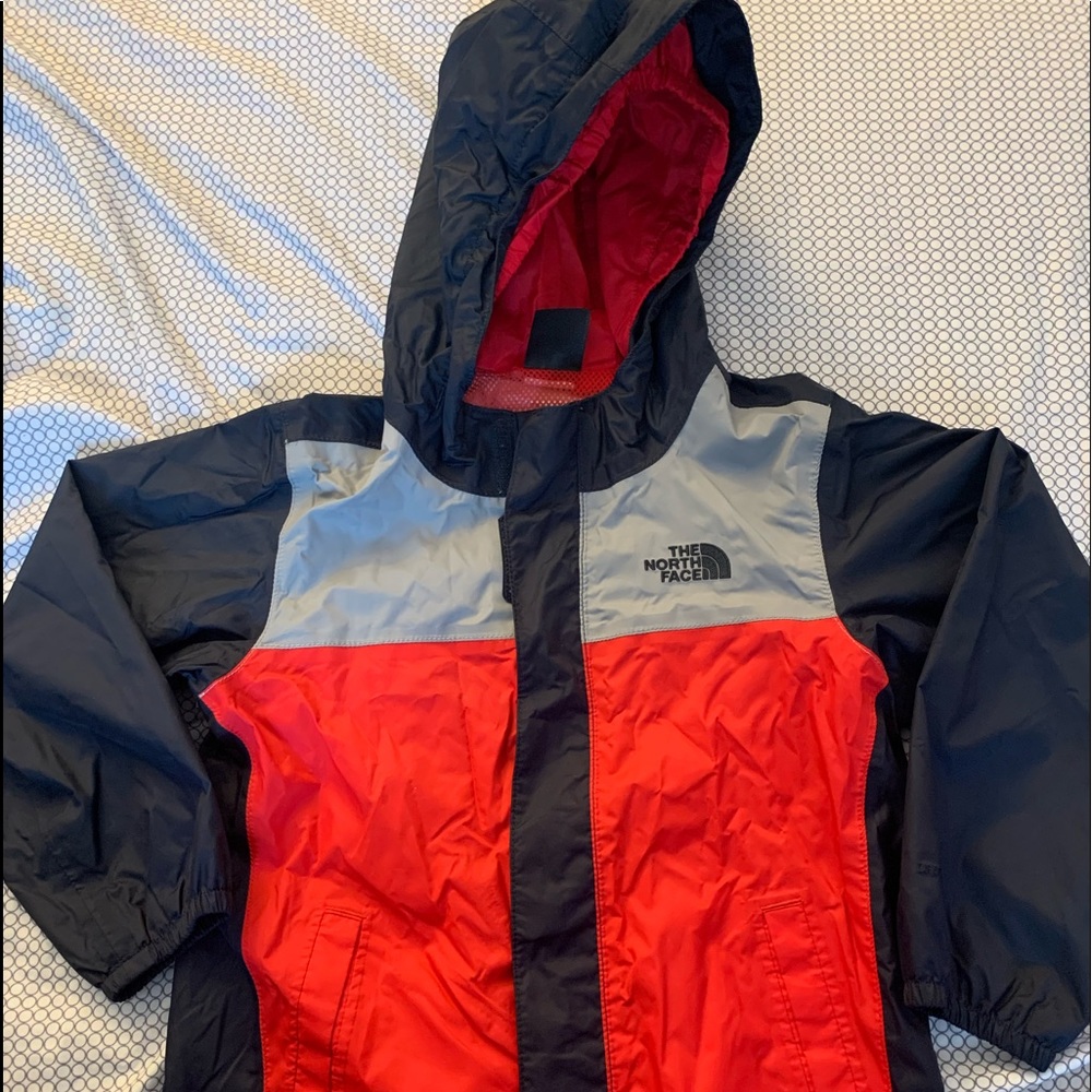 THE NORTH FACE WINDBREAKER